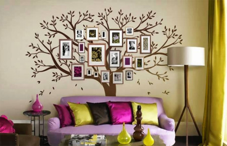 árbol genealógico con portaretratos en pared